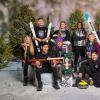 10名新的青少年运动员参加彼此的冬季运动