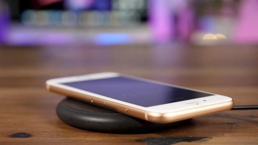 ​2020年iPhone可能配备更快的无线充电